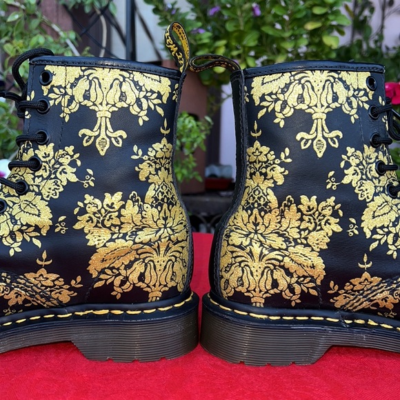 ✨ Sparkling Gold Flocked Floral Dr. Martens Glitter 1460W Boots New⁉️✨ - Picture 7 of 17